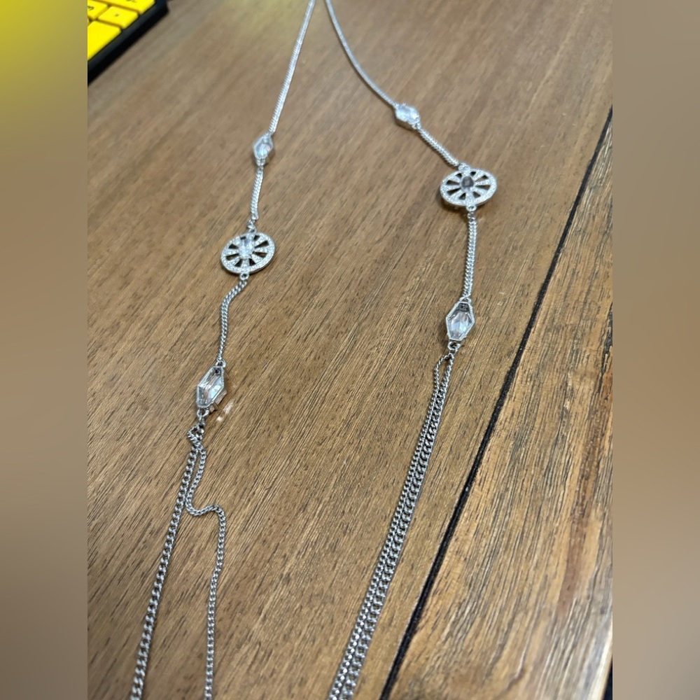Stunning Silver Women's Necklace